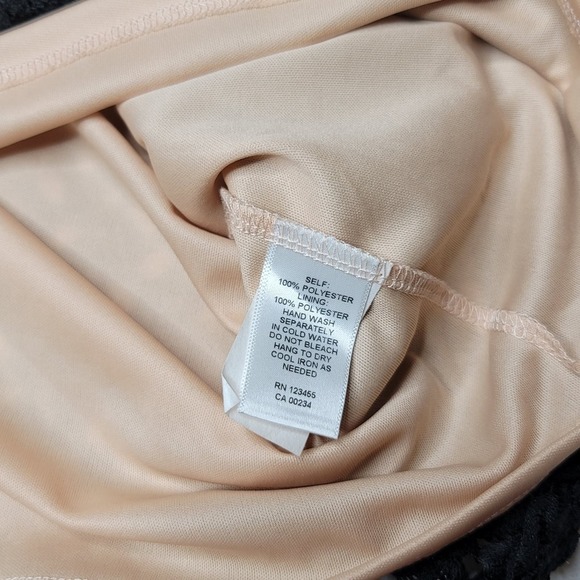 Design Lab Lord & Taylor Black Lace Dress, bought but never wore - Picture 5 of 5